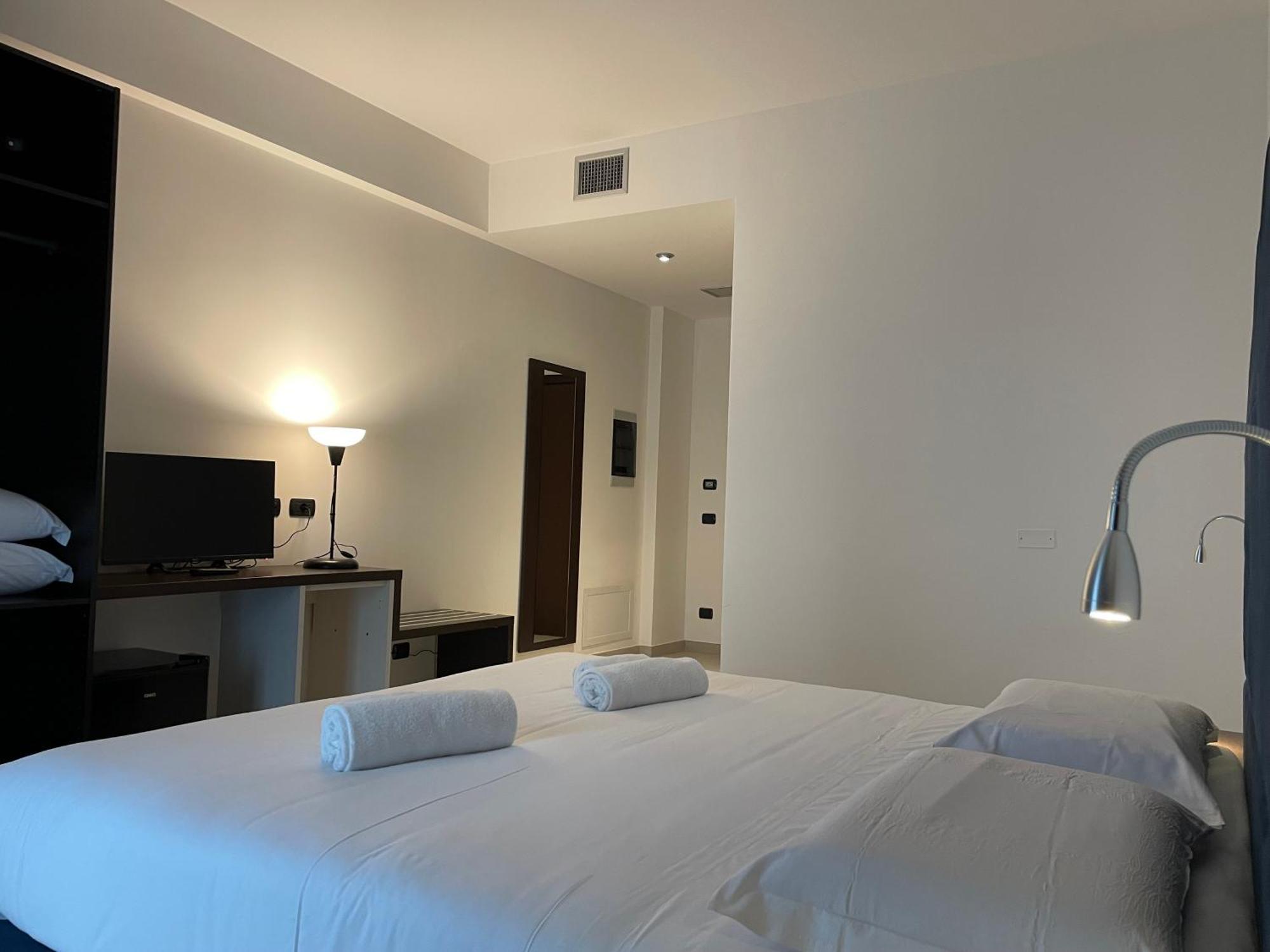 Maestrale Resort Hotel - Grosseto Esterno foto