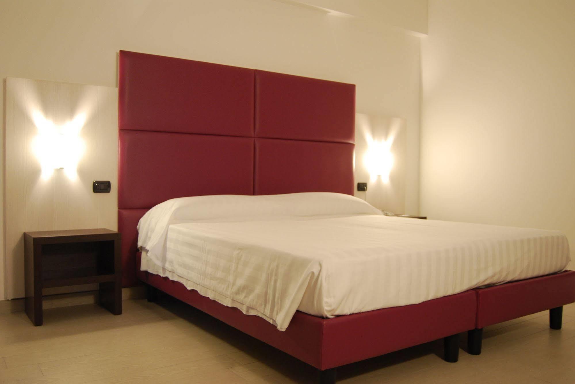 Maestrale Resort Hotel - Grosseto Esterno foto