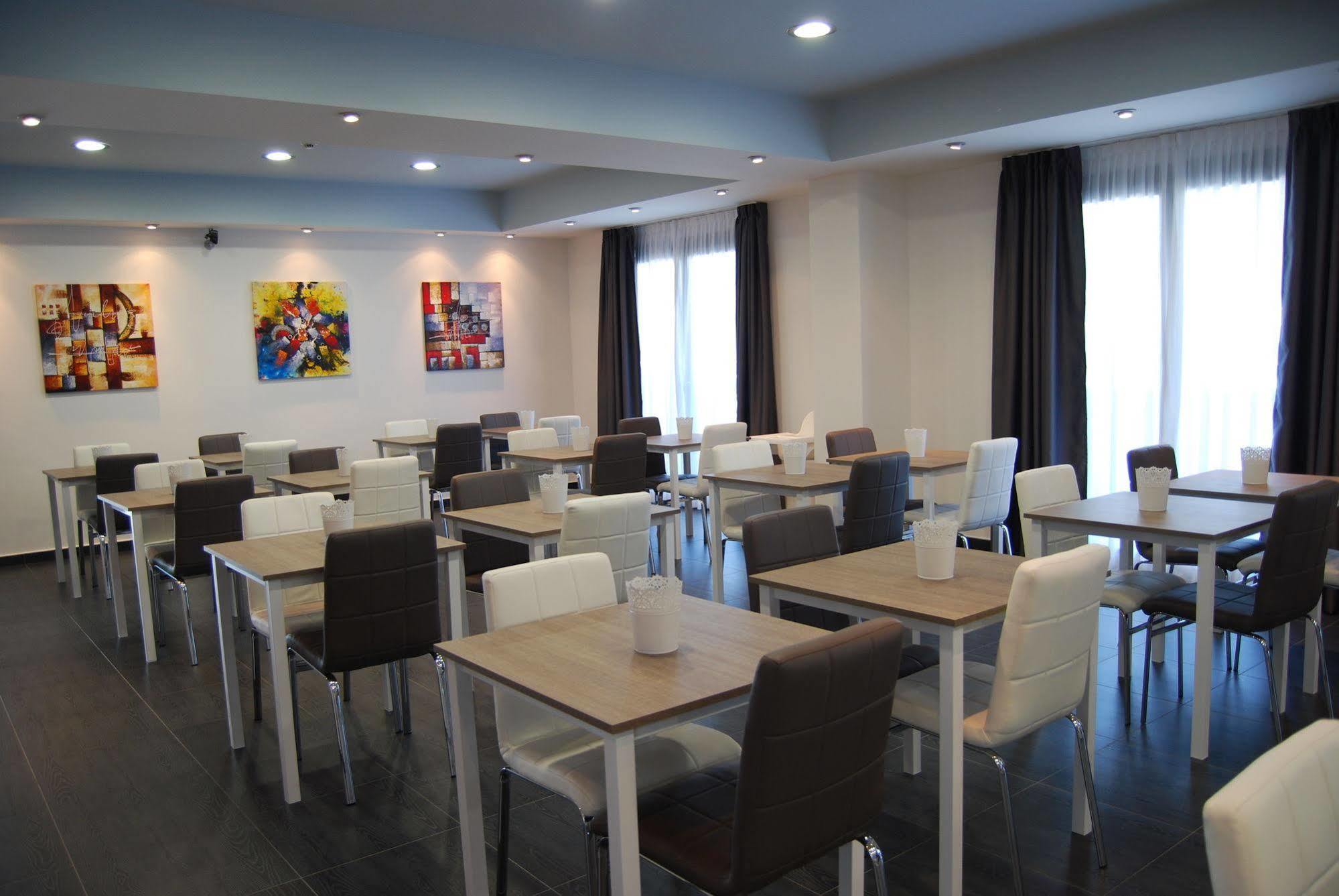 Maestrale Resort Hotel - Grosseto Esterno foto